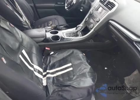 2013 Ford Fusion Se z USA, uszkodzony, nr VIN 3FA6P0HR7DR146688